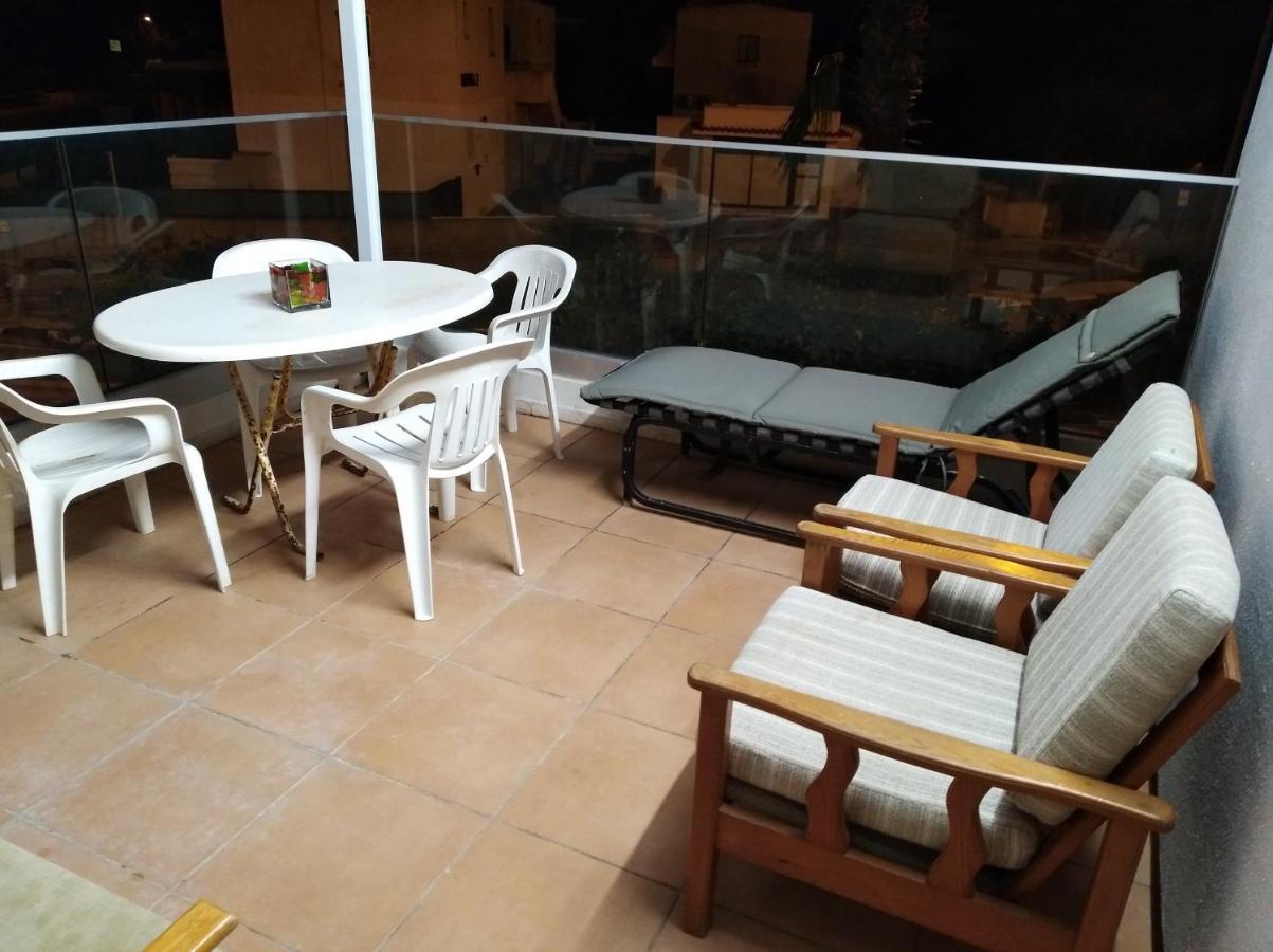 Larnaca, Pervolia 1 Bedroom Seaside Apartment المظهر الخارجي الصورة