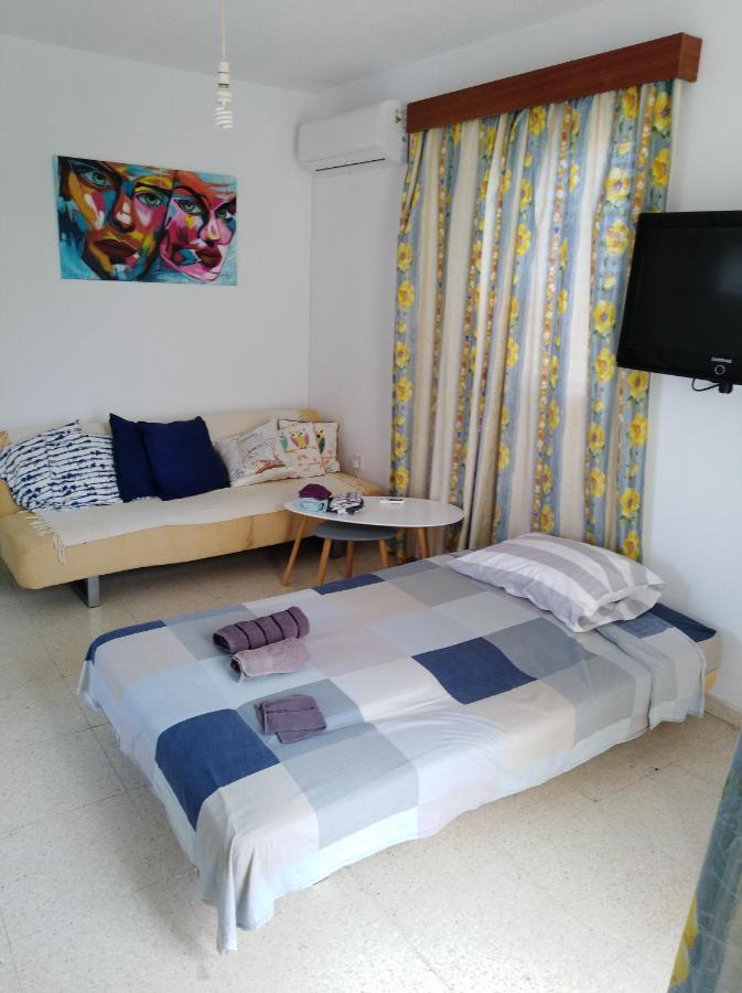 Larnaca, Pervolia 1 Bedroom Seaside Apartment المظهر الخارجي الصورة