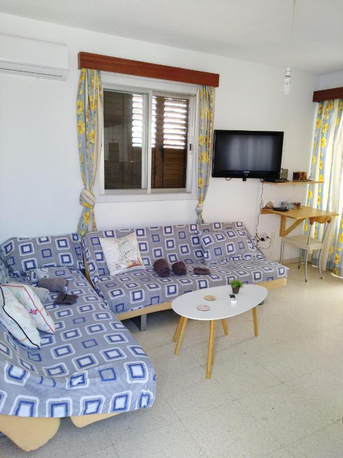 Larnaca, Pervolia 1 Bedroom Seaside Apartment المظهر الخارجي الصورة